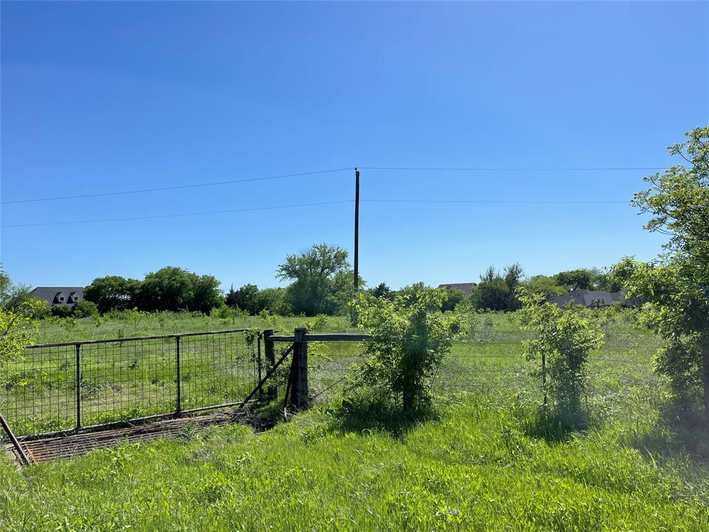 0 Mc Alpin Road Midlothian, TX 76065 - Photo 5 of 22 a view of a garden with a playing ground