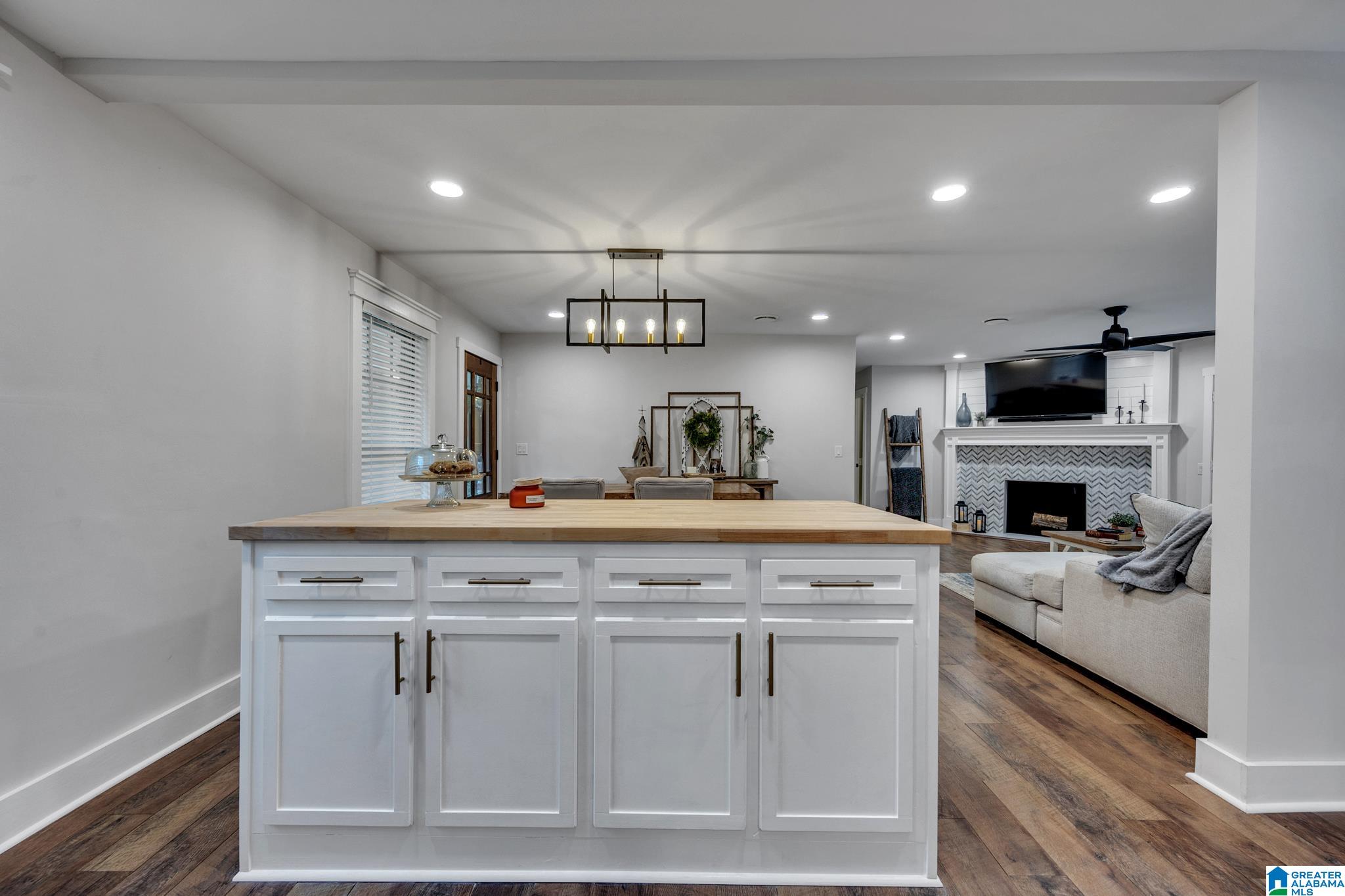 547 Guy Allen Road Gardendale, AL 35071 - Photo 10 of 28