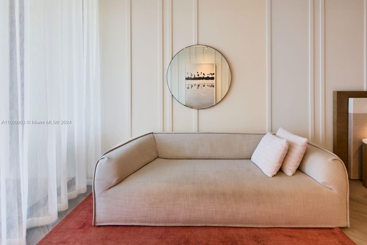 2201 Collins Avenue, Unit 1718 Miami Beach, FL 33139 - Photo 7 of 11