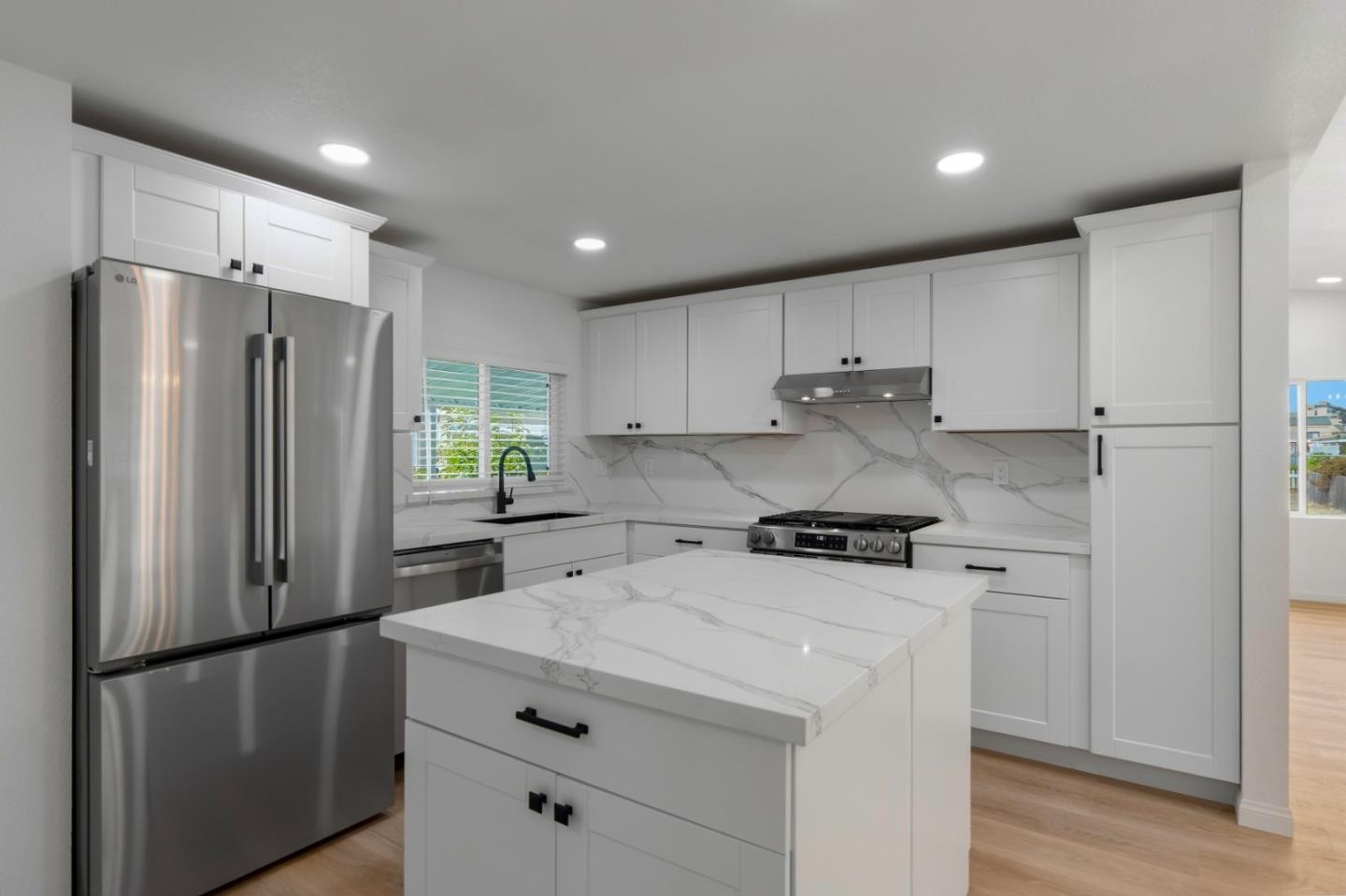 20 Russell Road, Unit 84 Salinas, CA 93906 - Photo 15 of 55 Gallery Image 15