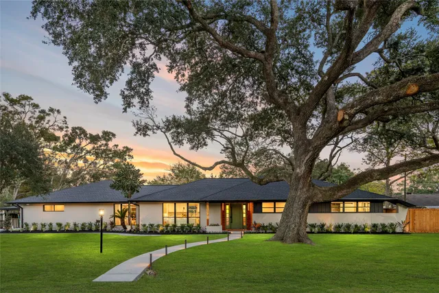 $599,000 | 1513 South Lee Street, Alvin, TX 77511