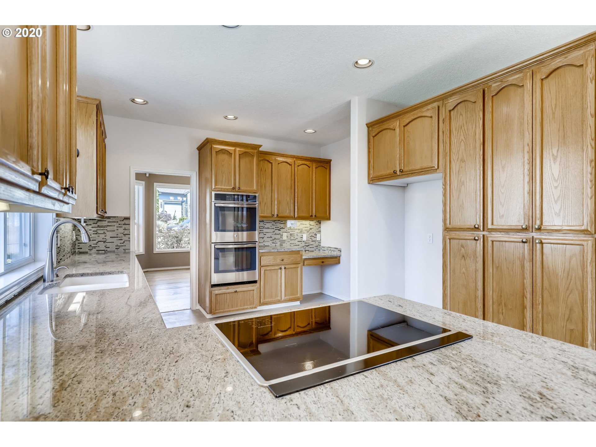 12258 Southeast One Rosa Drive Happy Valley, OR 97086 - Photo 13 of 32 Gallery Image 13