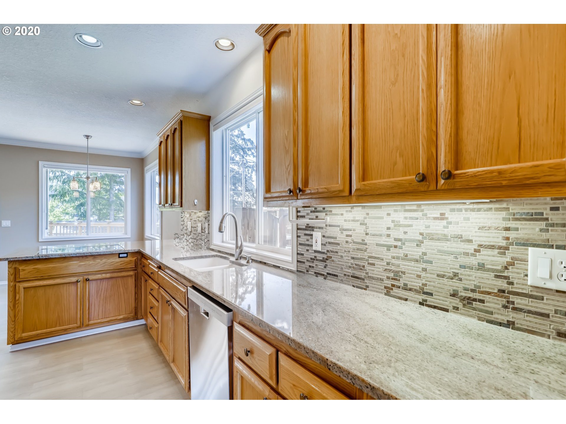 12258 Southeast One Rosa Drive Happy Valley, OR 97086 - Photo 14 of 32 Gallery Image 14