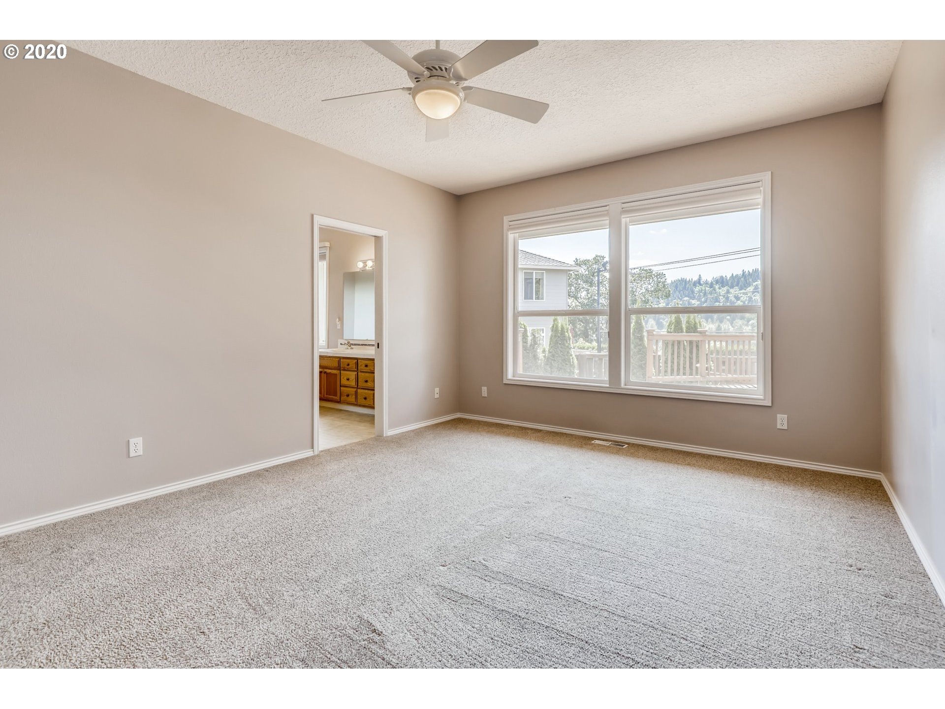 12258 Southeast One Rosa Drive Happy Valley, OR 97086 - Photo 16 of 32 Gallery Image 16