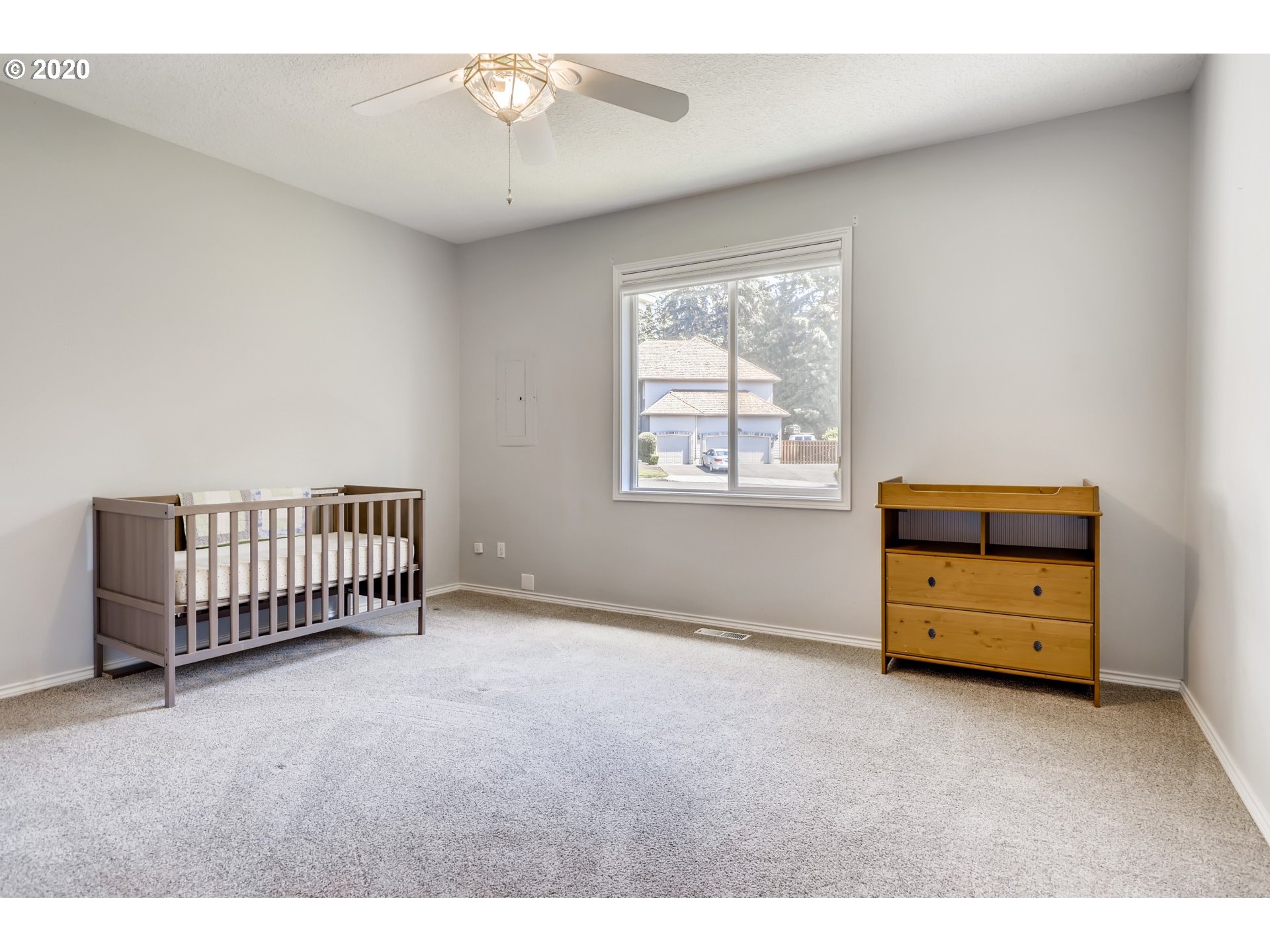 12258 Southeast One Rosa Drive Happy Valley, OR 97086 - Photo 22 of 32 Gallery Image 22