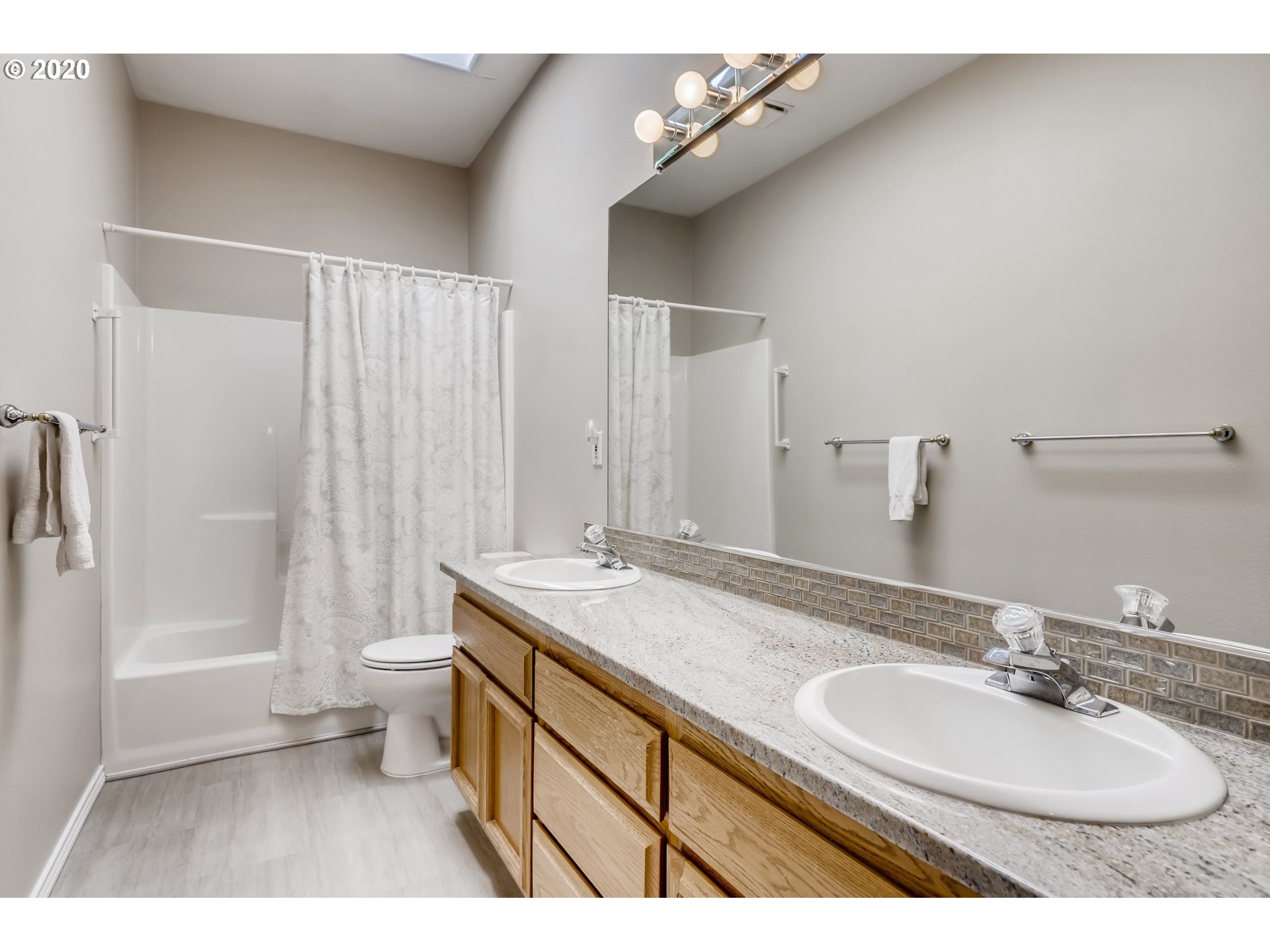 12258 Southeast One Rosa Drive Happy Valley, OR 97086 - Photo 24 of 32 Gallery Image 24