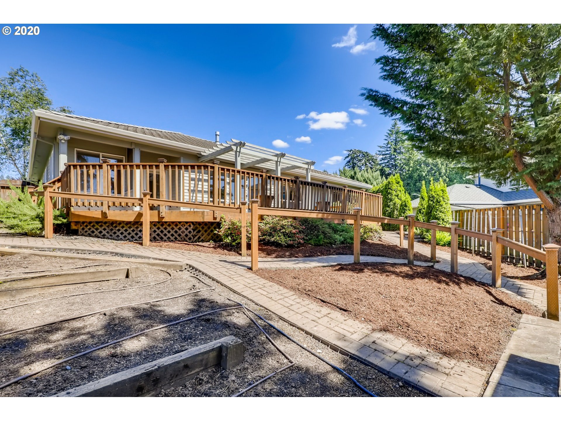 12258 Southeast One Rosa Drive Happy Valley, OR 97086 - Photo 30 of 32 Gallery Image 30