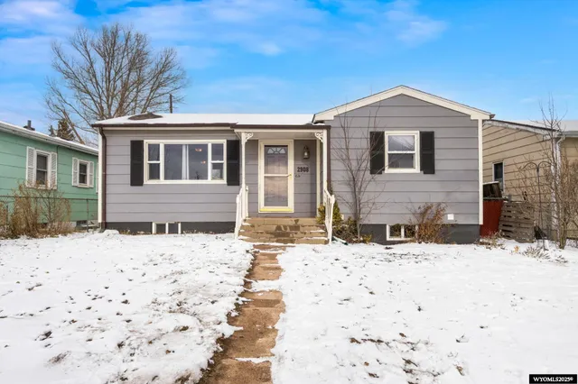 $299,900 | 2908 East 8th Street, Cheyenne, WY 82001