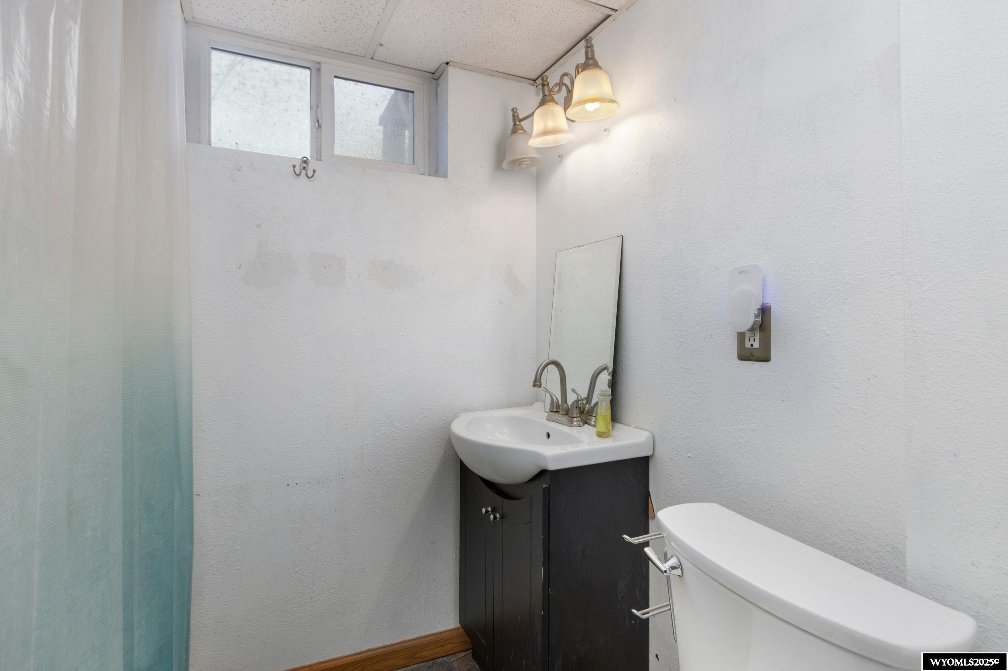 2908 East 8th Street Cheyenne, WY 82001 - Photo 13 of 20