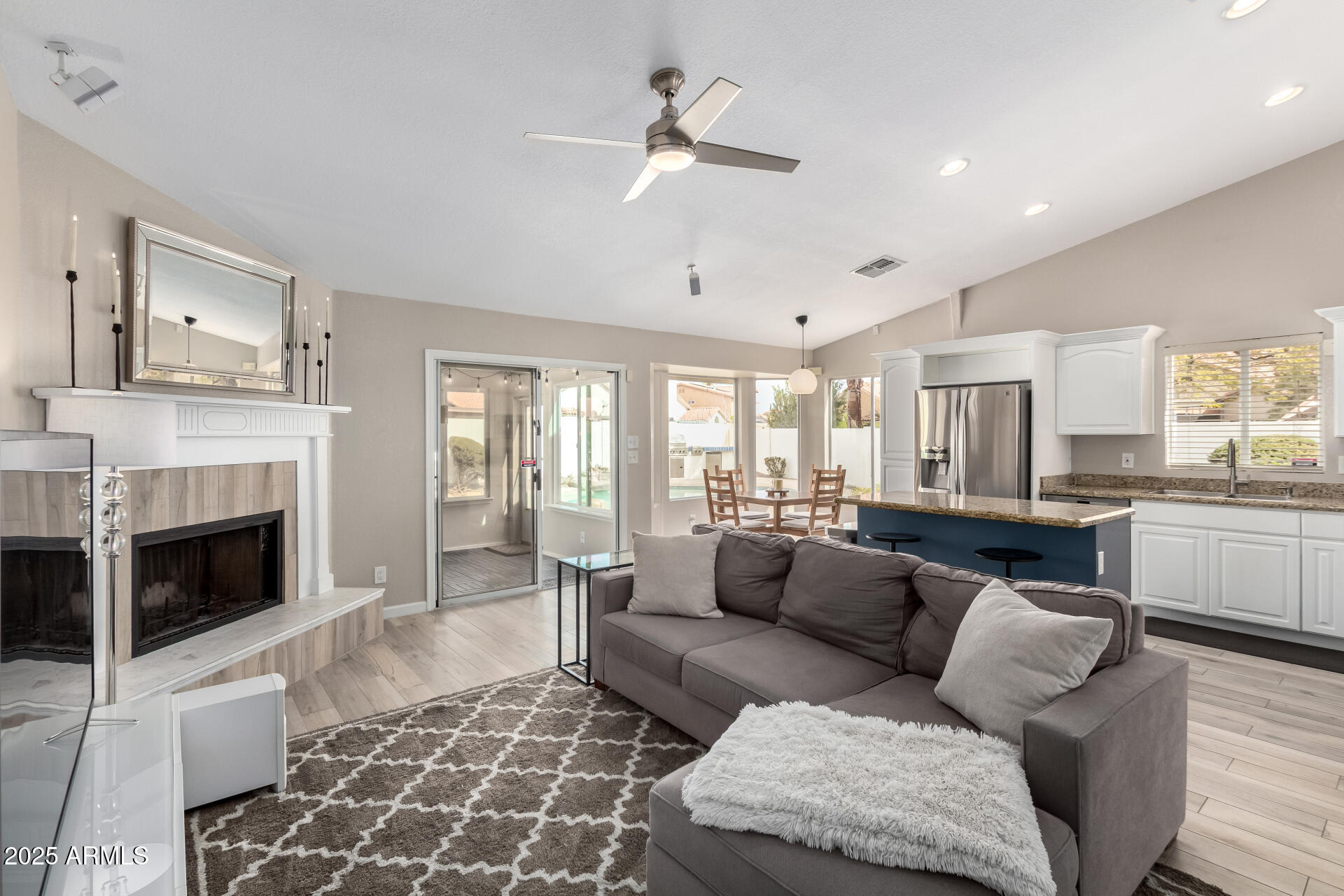 4558 East Rock Wren Road Phoenix, AZ 85044 - Photo 18 of 35 08 Rock Wren
