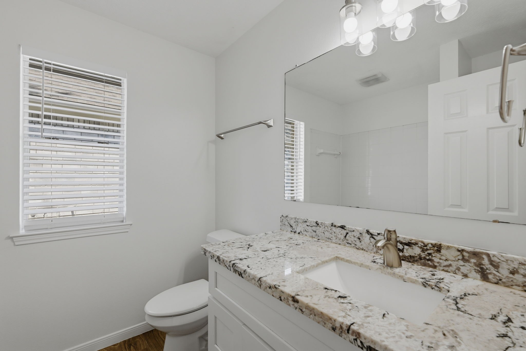 1335 Chesterpoint Drive Spring, TX 77386 - Photo 26 of 31 Secondary bath