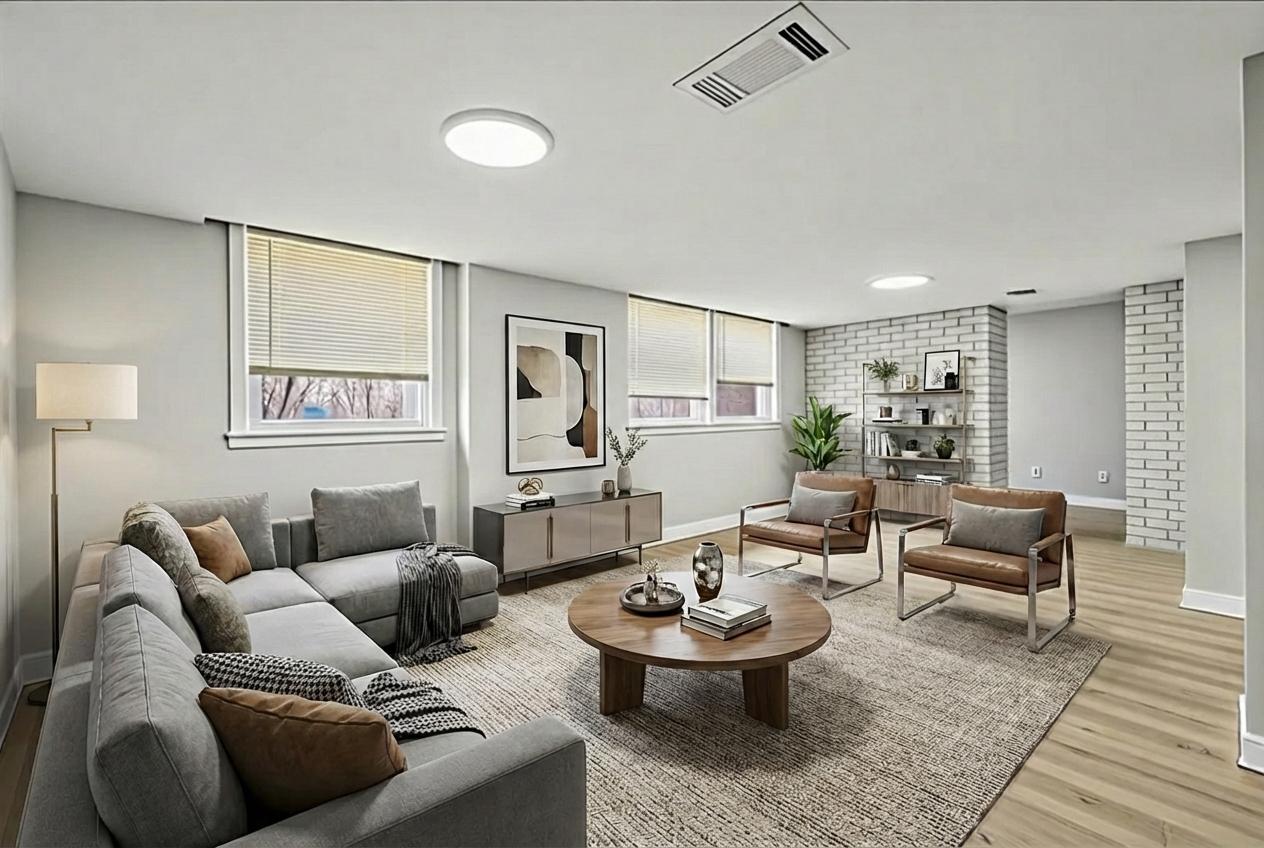 43 Clay Avenue Highwood, IL 60040 - Photo 3 of 21