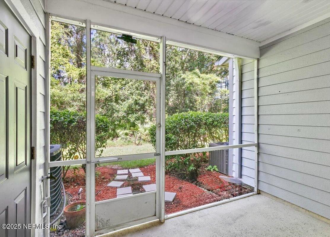 3502 Summerlin Lane North Jacksonville, FL 32224 - Photo 11 of 26 Screened/Covered Lanai