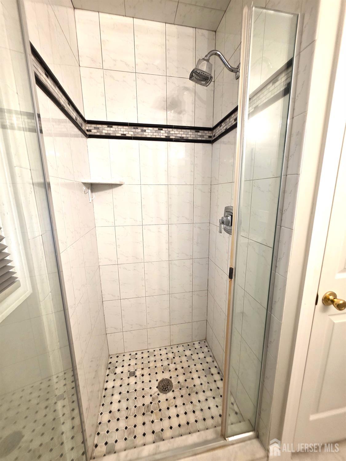 544 Edgeworth Street Middlesex, NJ 08846 - Photo 18 of 43