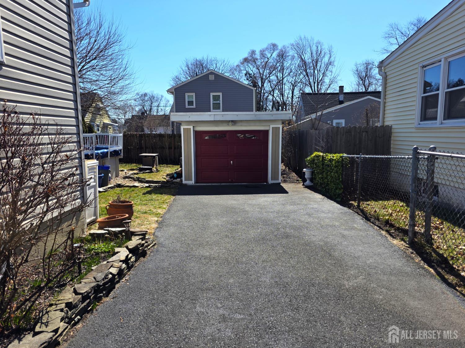 544 Edgeworth Street Middlesex, NJ 08846 - Photo 3 of 43