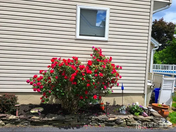 $592,900 | 544 Edgeworth Street, Middlesex, NJ 08846