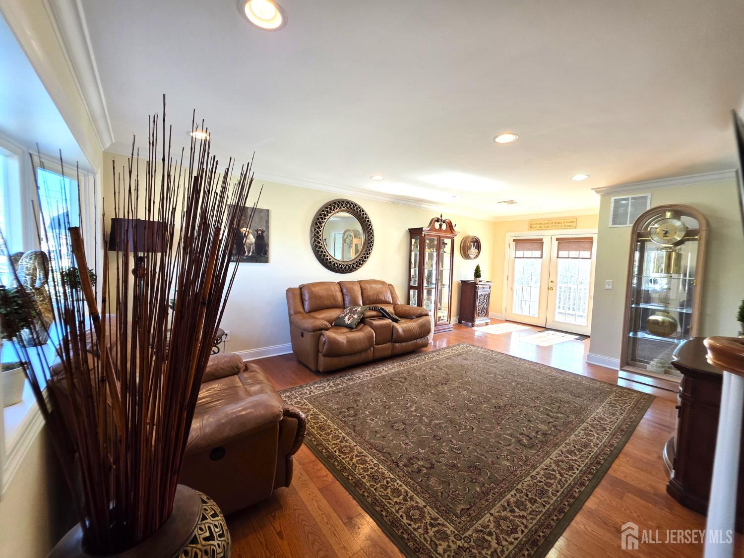 544 Edgeworth Street Middlesex, NJ 08846 - Photo 10 of 43