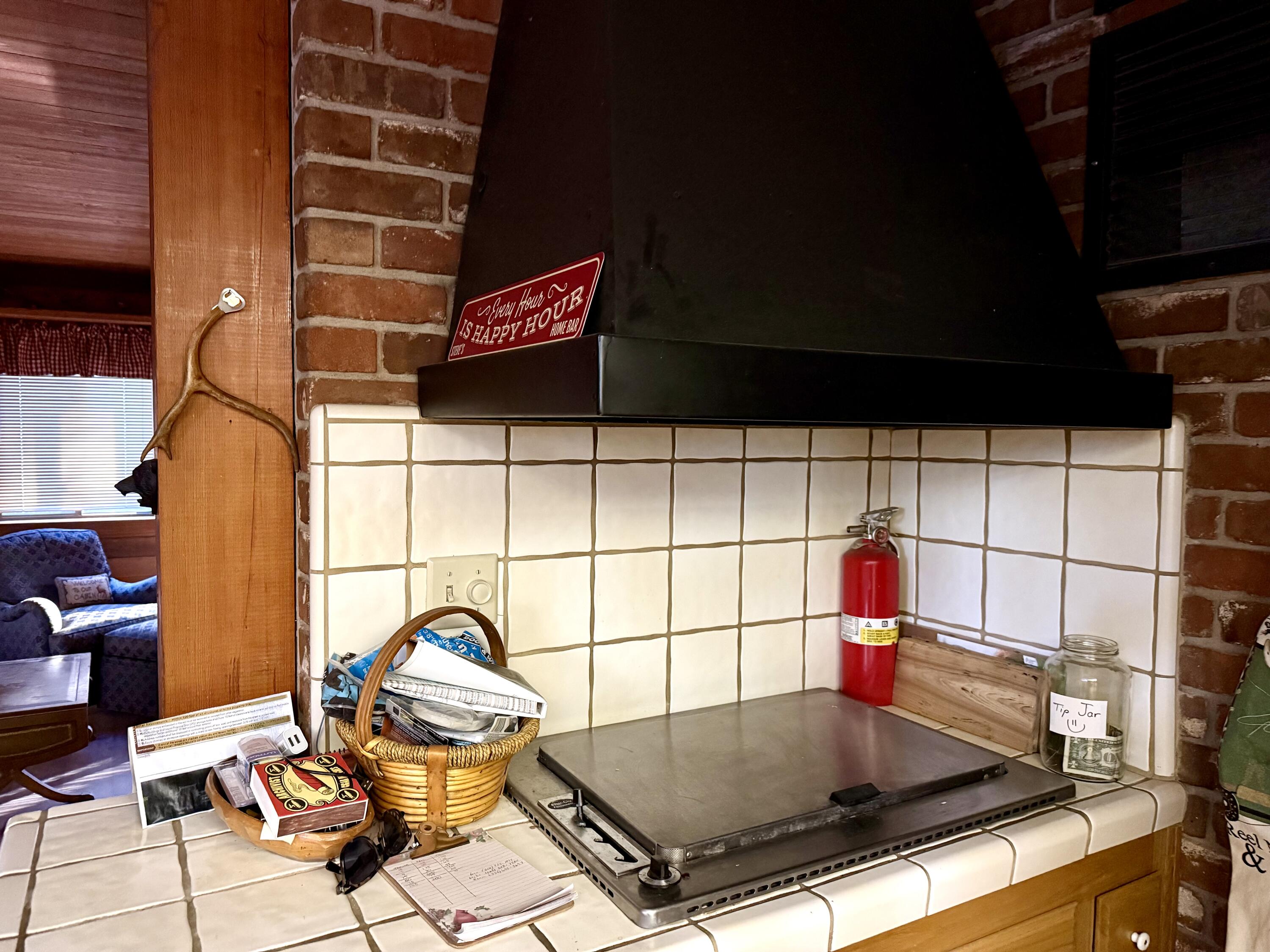 57148 Kramer Drive Springville, CA 93265 - Photo 8 of 44 Indoor Grill
