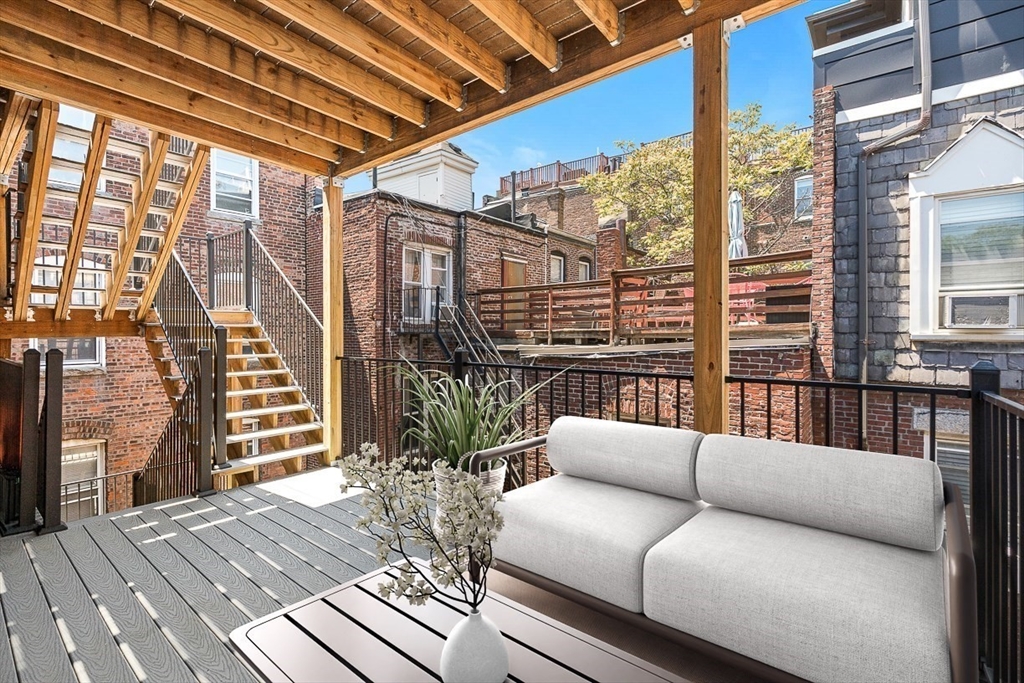 166 Salem Street, Unit 8 Boston, MA 02113 - Photo 13 of 17