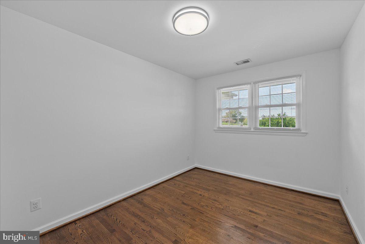 5103 Ox Road Fairfax, VA 22030 - Photo 12 of 45 Gallery Image 12