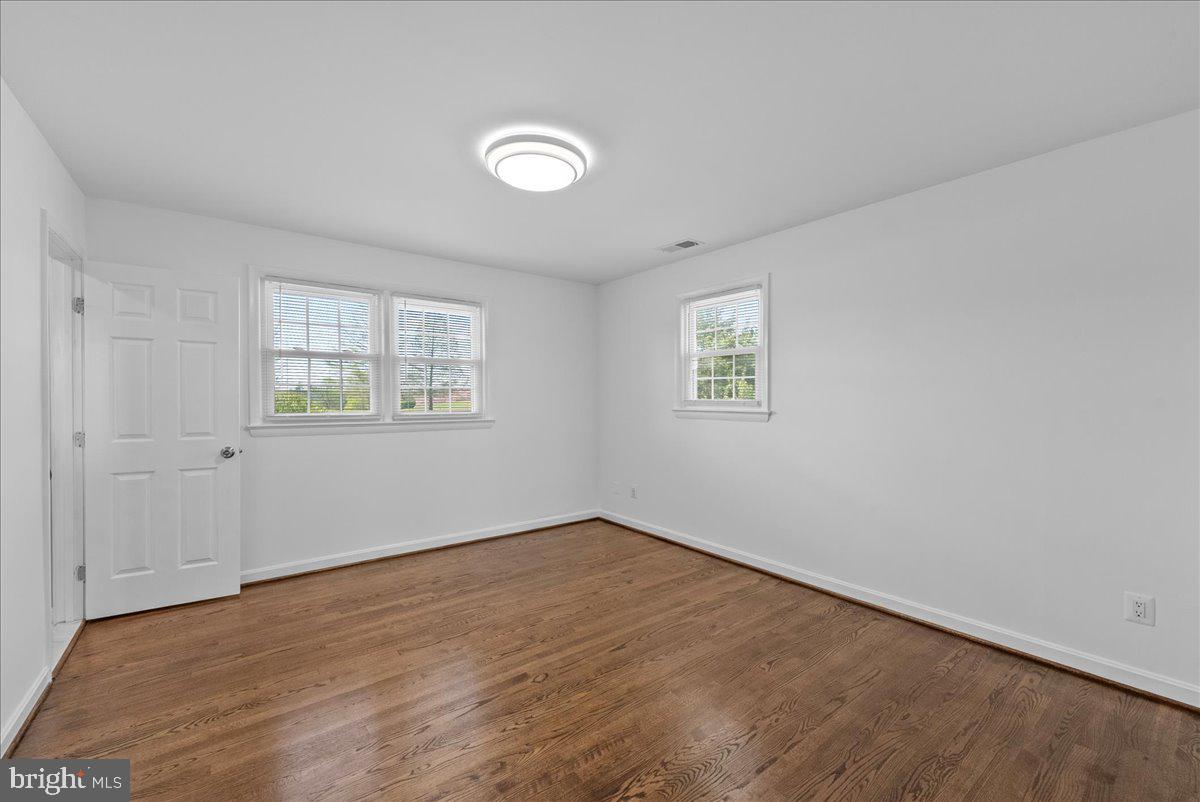 5103 Ox Road Fairfax, VA 22030 - Photo 18 of 45 Gallery Image 18