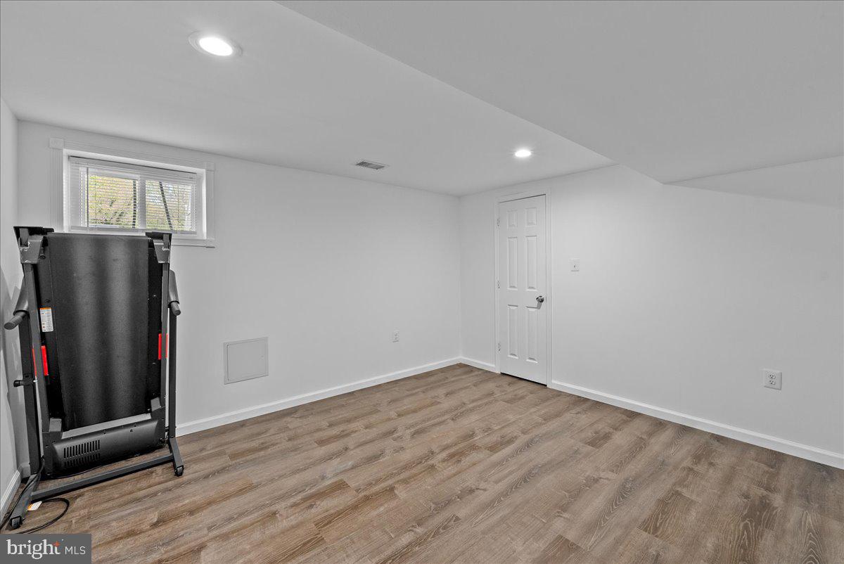 5103 Ox Road Fairfax, VA 22030 - Photo 27 of 45 Gallery Image 27
