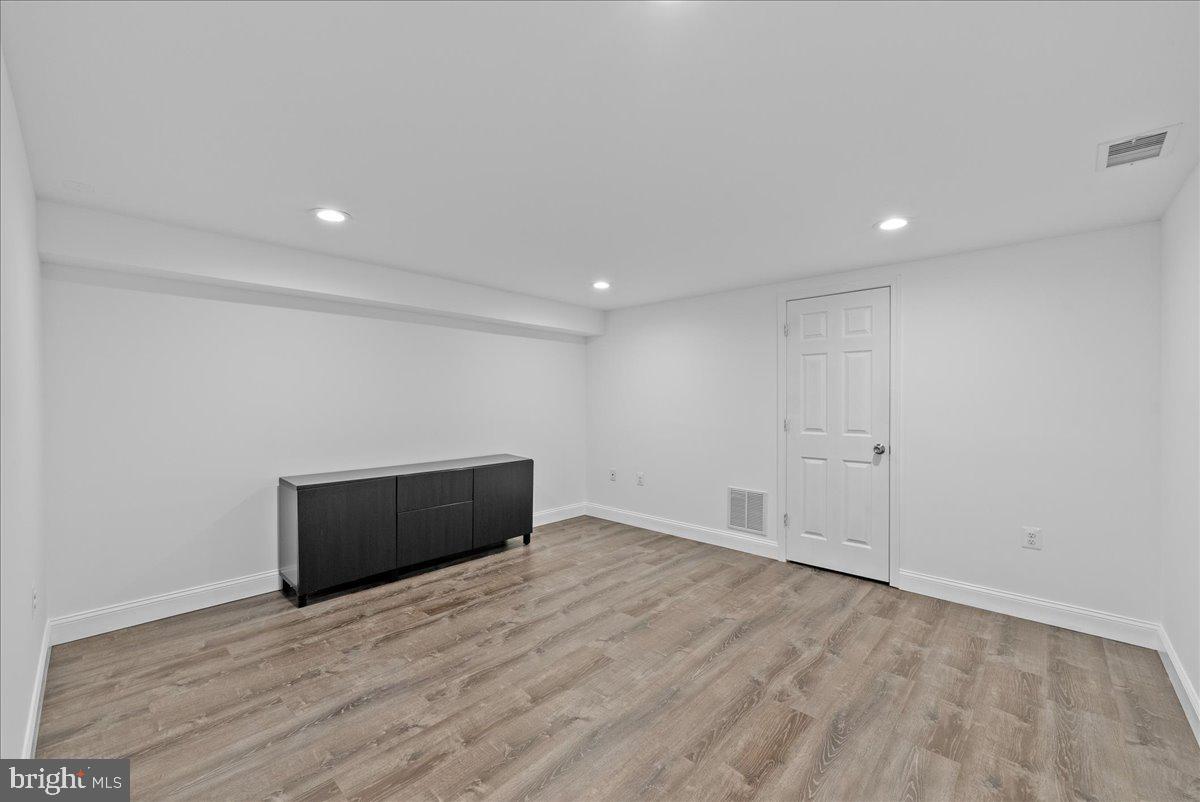 5103 Ox Road Fairfax, VA 22030 - Photo 28 of 45 Gallery Image 28