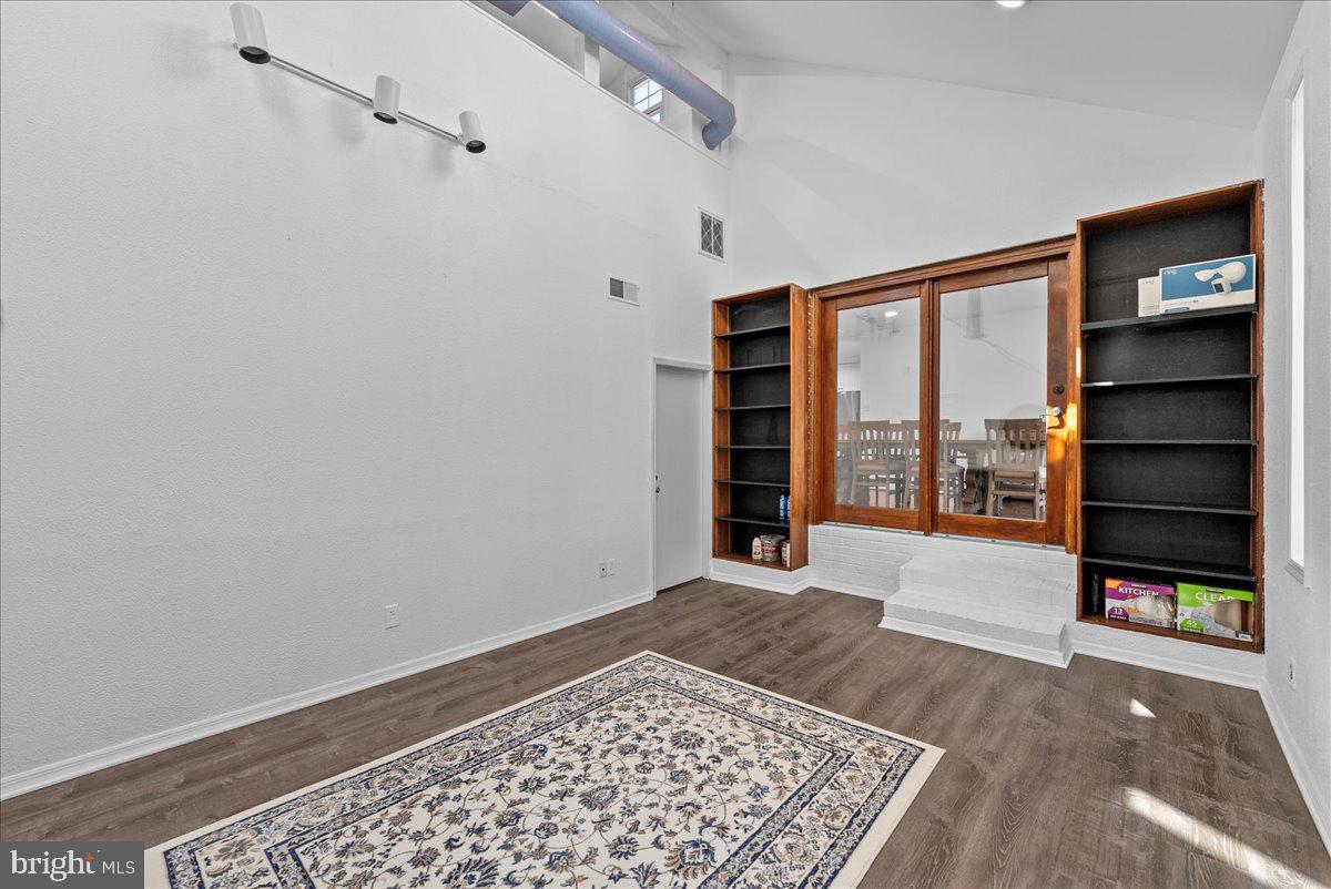5103 Ox Road Fairfax, VA 22030 - Photo 30 of 45 Gallery Image 30