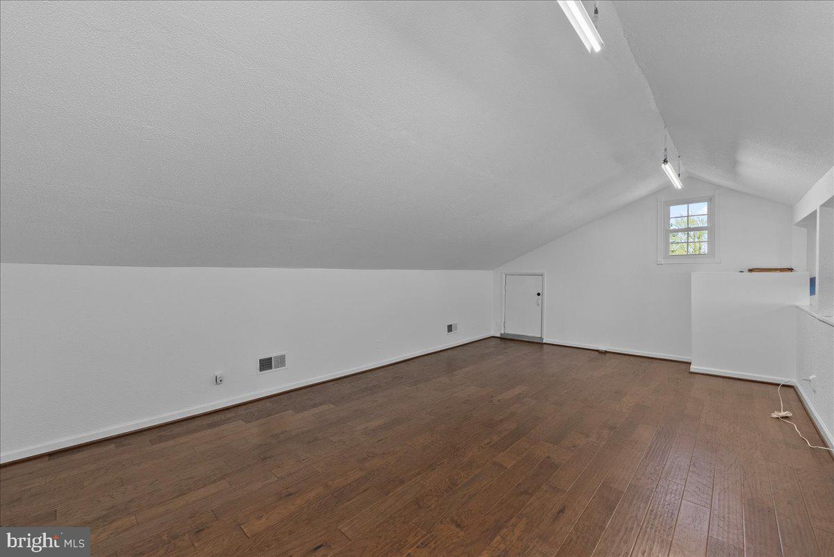 5103 Ox Road Fairfax, VA 22030 - Photo 31 of 45 Gallery Image 31