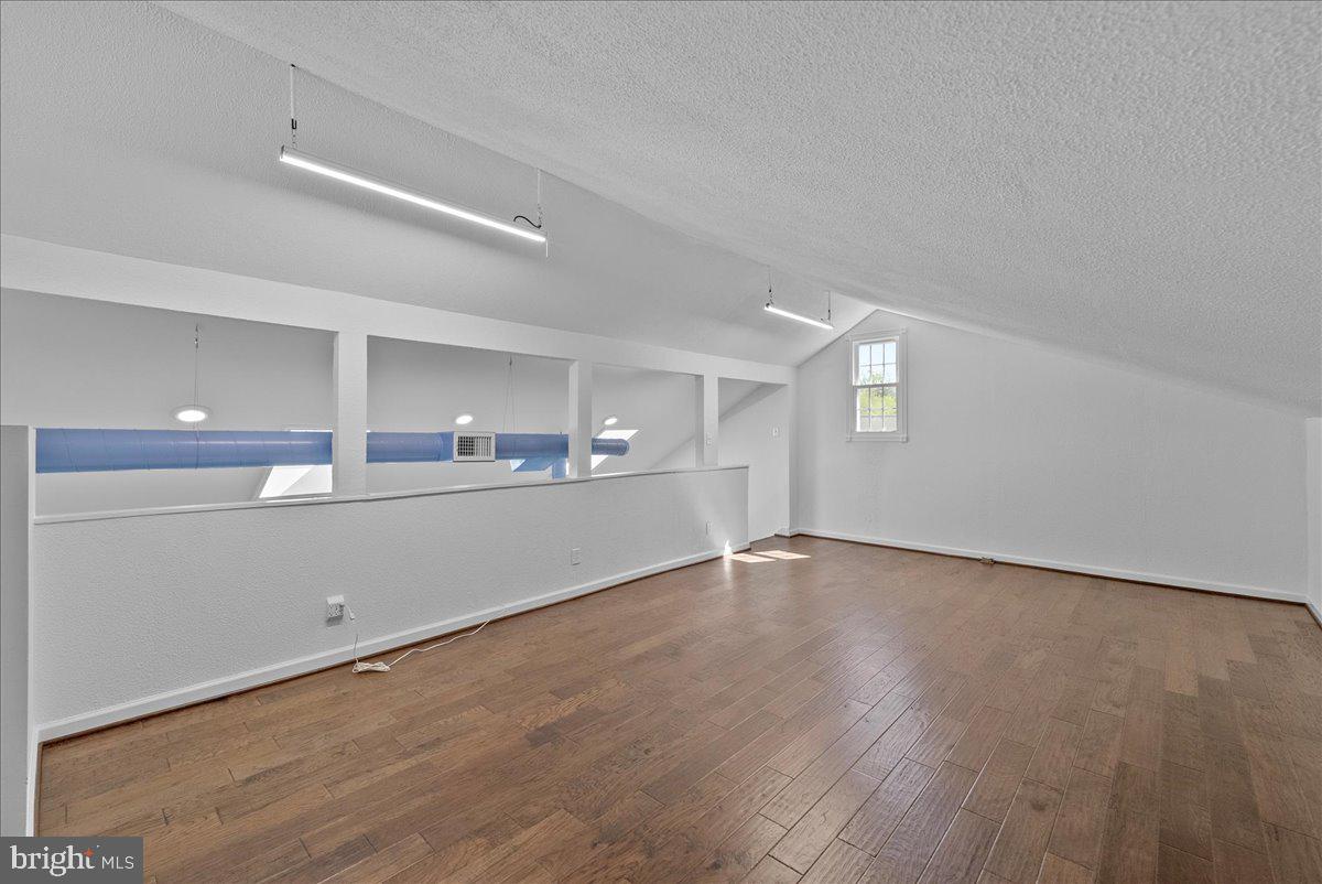 5103 Ox Road Fairfax, VA 22030 - Photo 32 of 45 Gallery Image 32