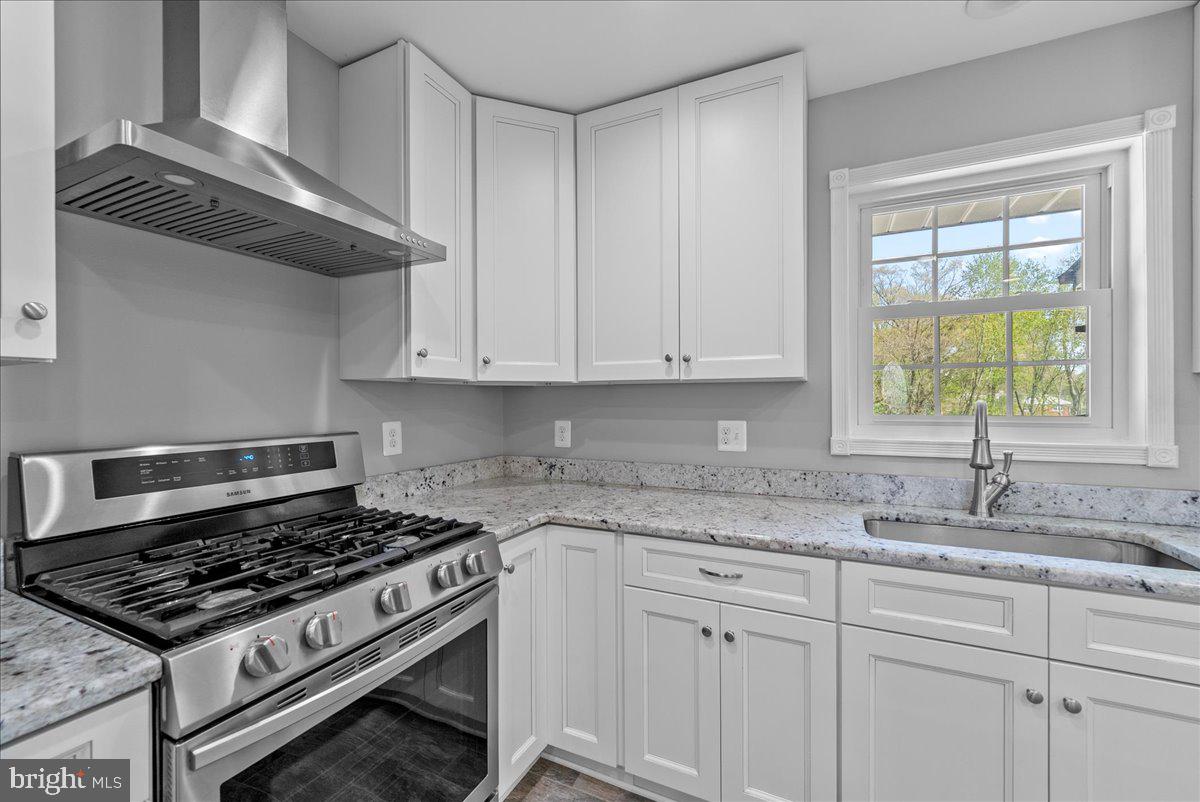 5103 Ox Road Fairfax, VA 22030 - Photo 8 of 45 Gallery Image 8