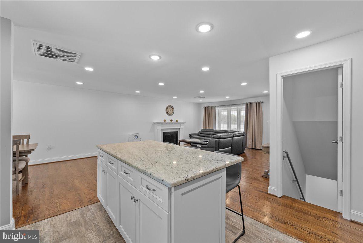 5103 Ox Road Fairfax, VA 22030 - Photo 9 of 45 Gallery Image 9