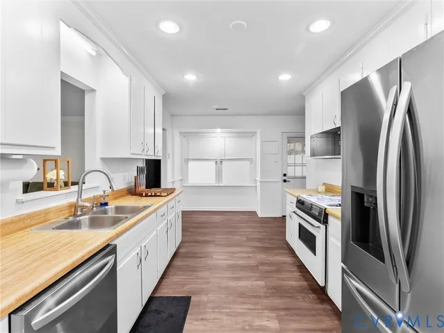 $339,950 | 7018 Spring Trace Drive, Midlothian, VA 23112