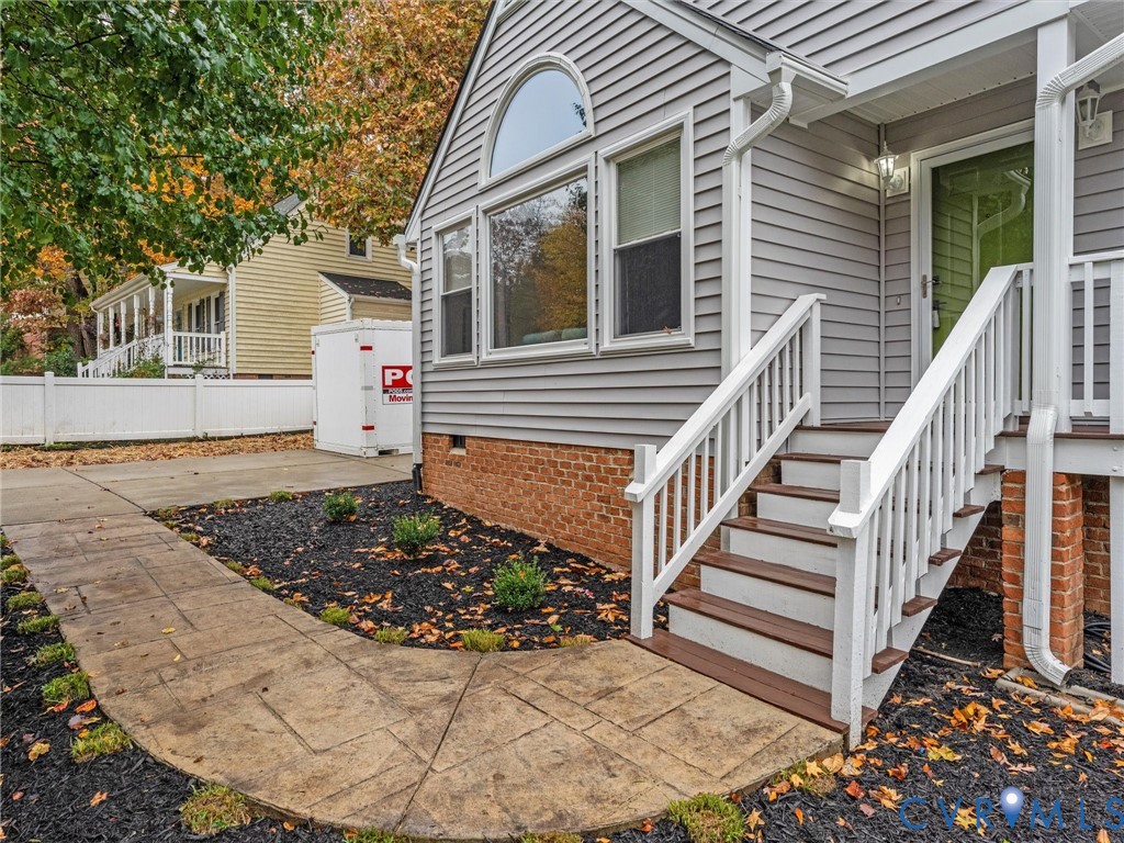 7018 Spring Trace Drive Midlothian, VA 23112 - Photo 3 of 41