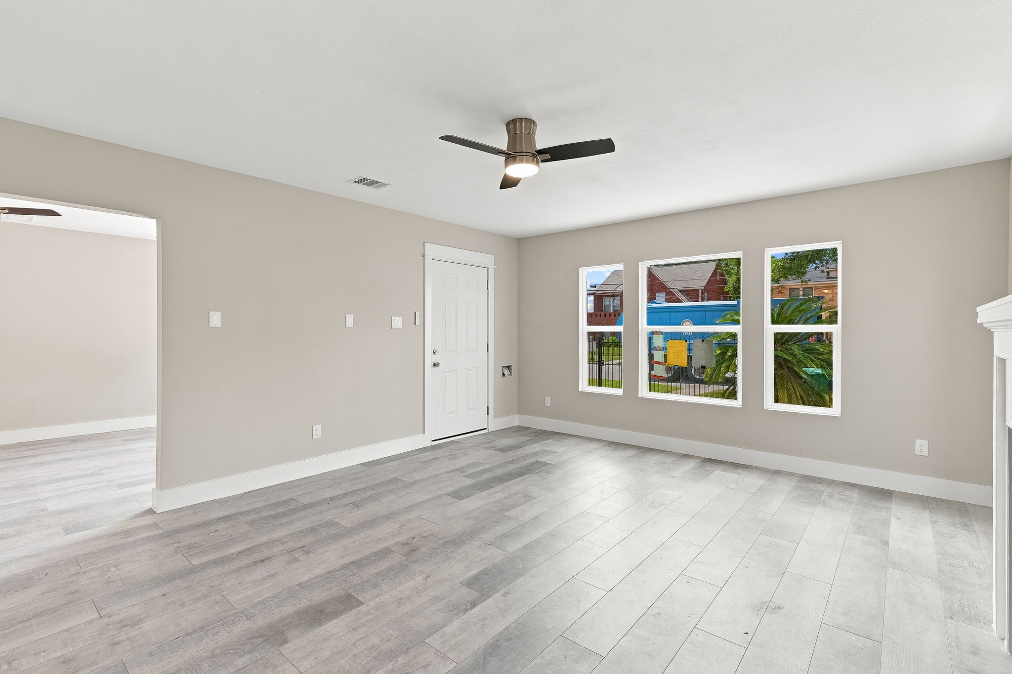 1825 Rosedale Street Houston, TX 77004 - Photo 10 of 16