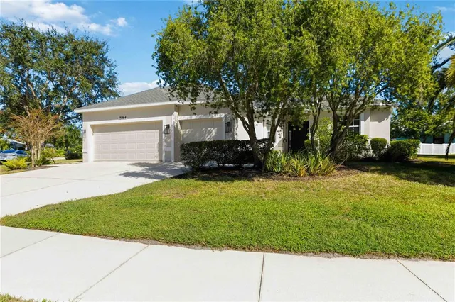 $690,000 | 13864 Wood Duck Circle, Lakewood Ranch, FL 34202