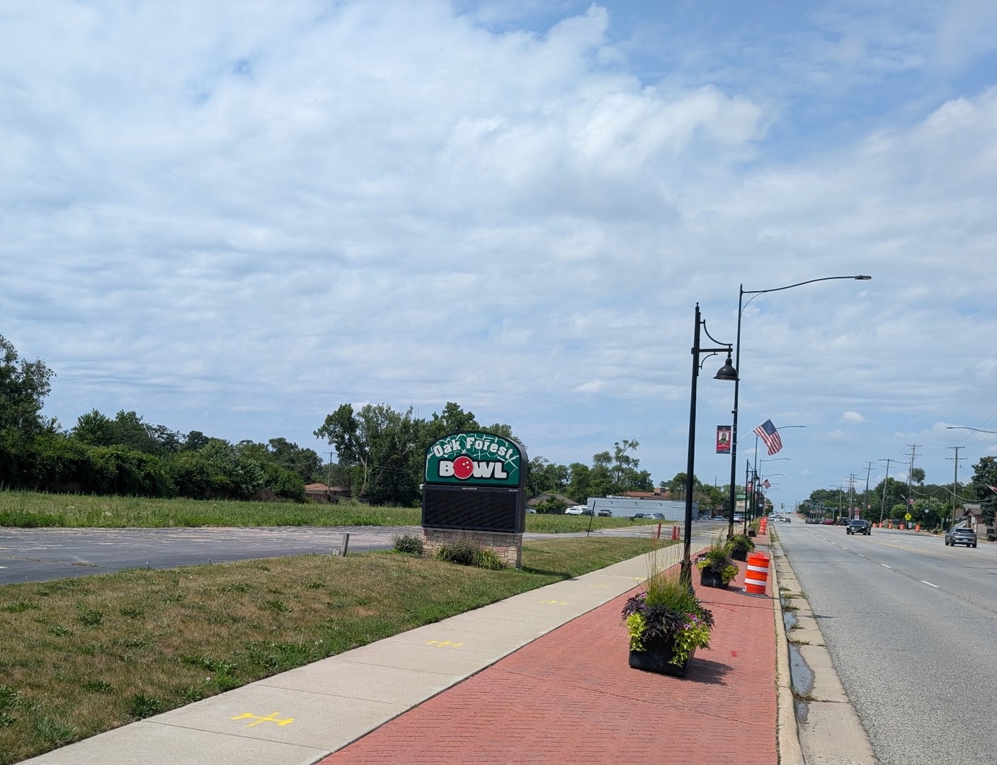 15240 South Cicero Avenue Oak Forest, IL 60452 - Photo 1 of 4 a park view with a fountain and sky view