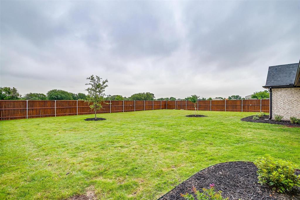 850 McClendon Walker Road Aledo, TX 76008 - Photo 33 of 38 a view of a field with a big yard