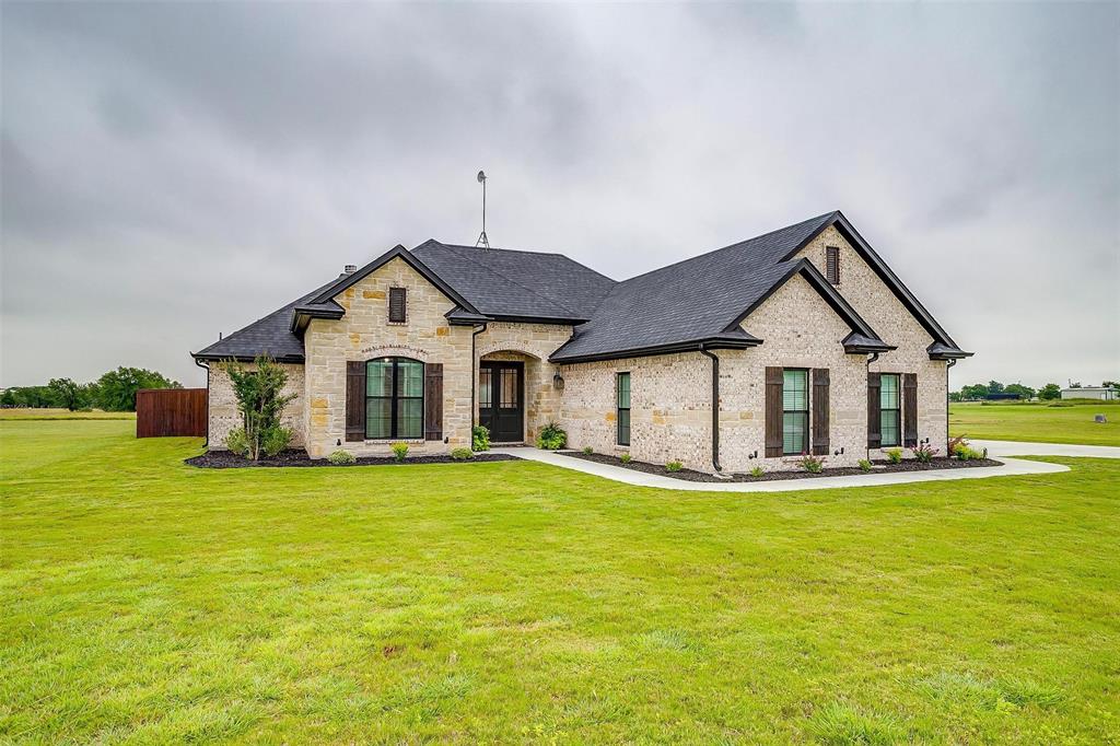 850 McClendon Walker Road Aledo, TX 76008 - Photo 4 of 38 a view of a house with a yard and deck