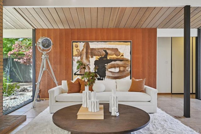 $1,750,000 | 12 Mt Susitna Court, San Rafael, CA 94903