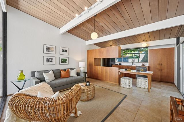 $1,750,000 | 12 Mt Susitna Court, San Rafael, CA 94903