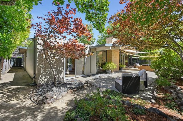 $1,750,000 | 12 Mt Susitna Court, San Rafael, CA 94903