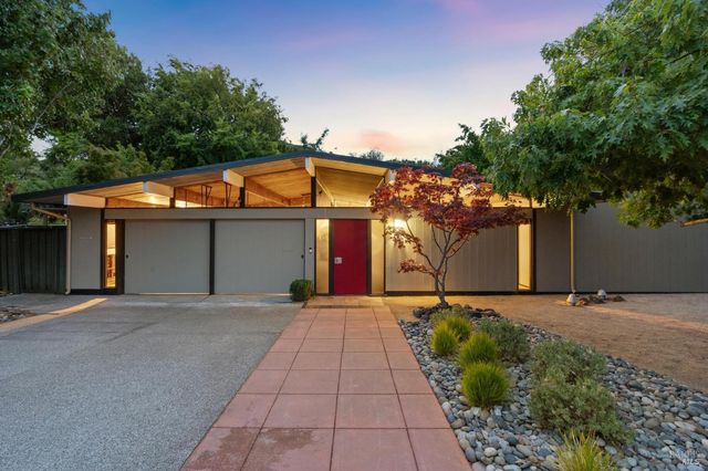 $1,750,000 | 12 Mt Susitna Court, San Rafael, CA 94903