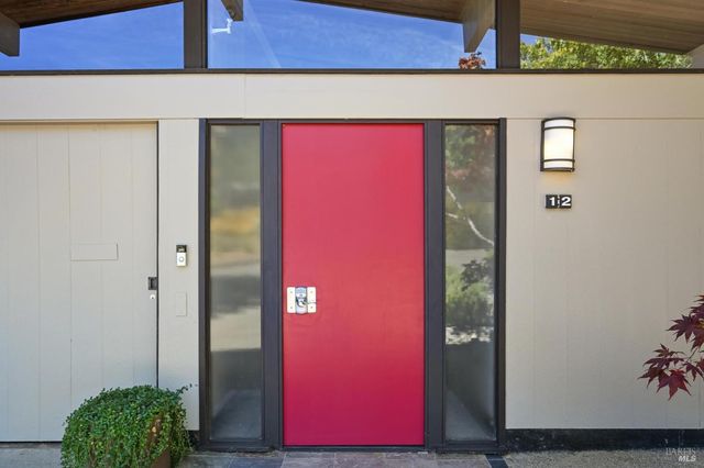 $1,750,000 | 12 Mt Susitna Court, San Rafael, CA 94903