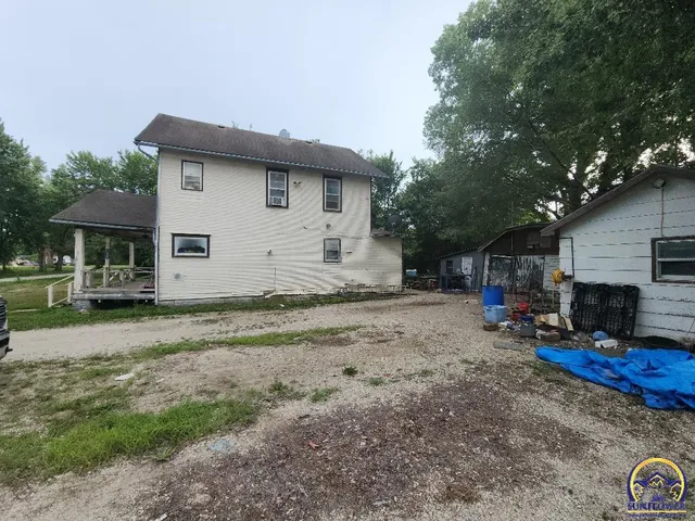 $22,000 | 128 North 6th Street, Quenemo, KS 66528