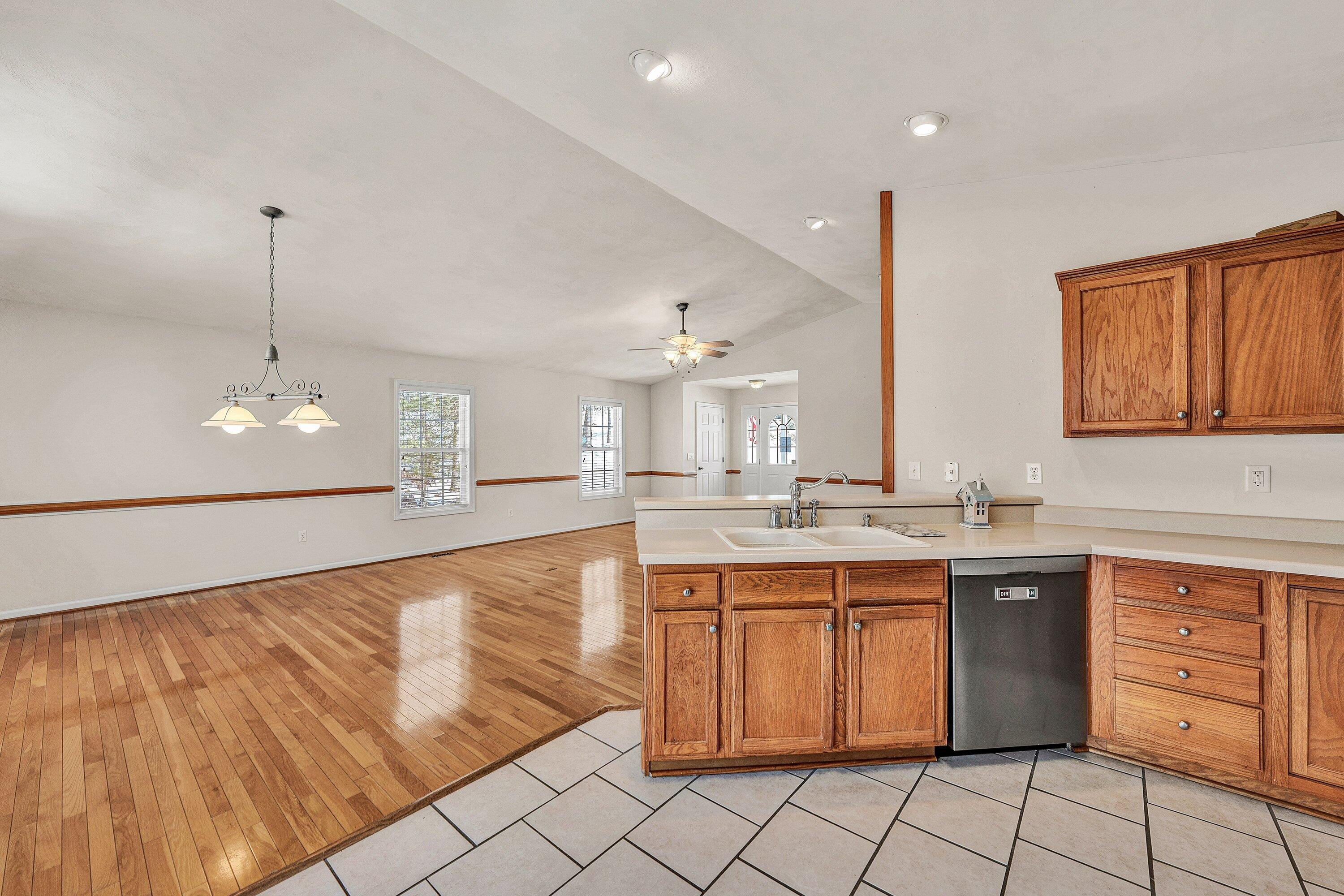 25 Walnut Landing Circle Hardy, VA 24101 - Photo 15 of 56 25 WLC K3 DR GR