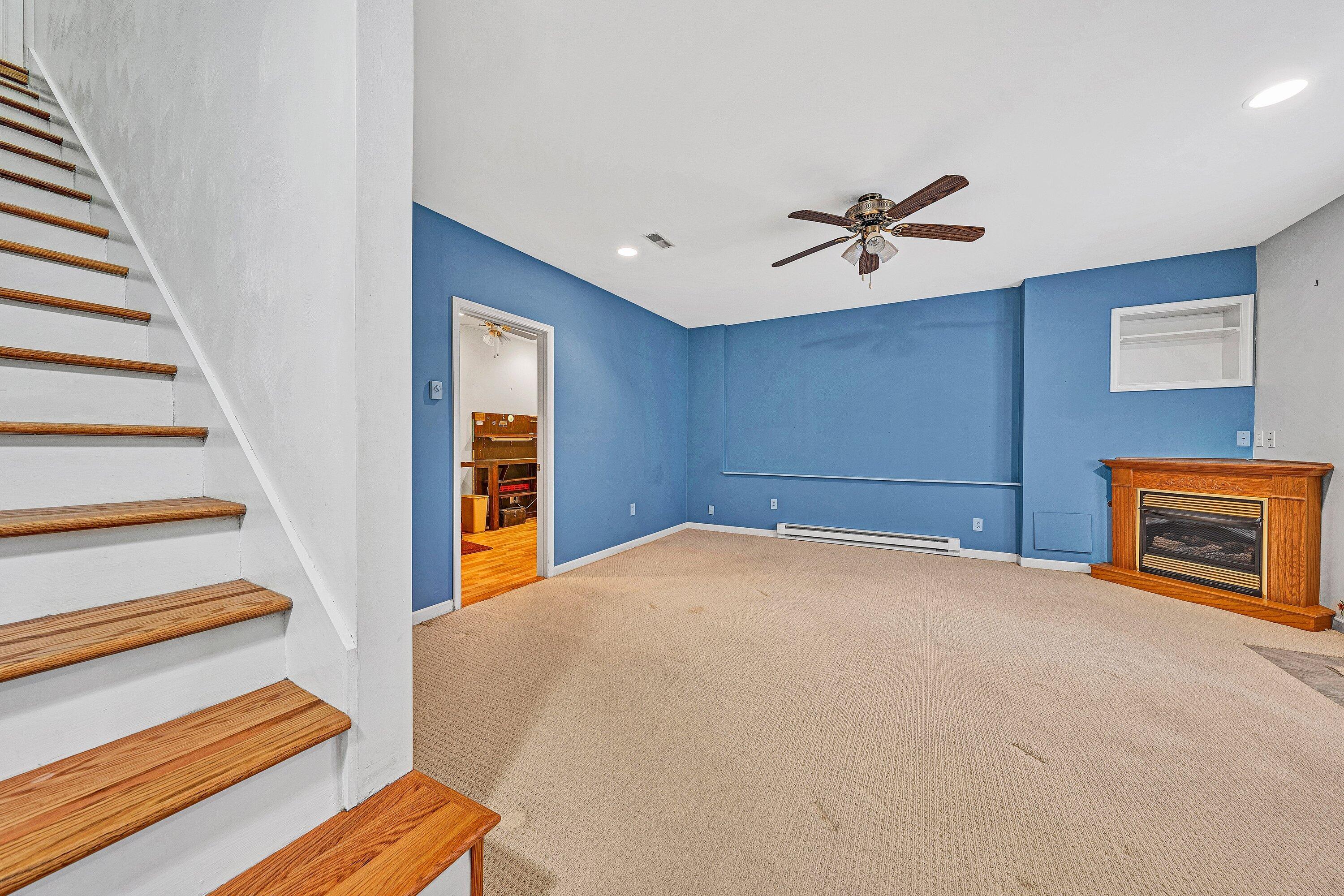 25 Walnut Landing Circle Hardy, VA 24101 - Photo 30 of 56 25 Walnut Landing Circle LL family room1