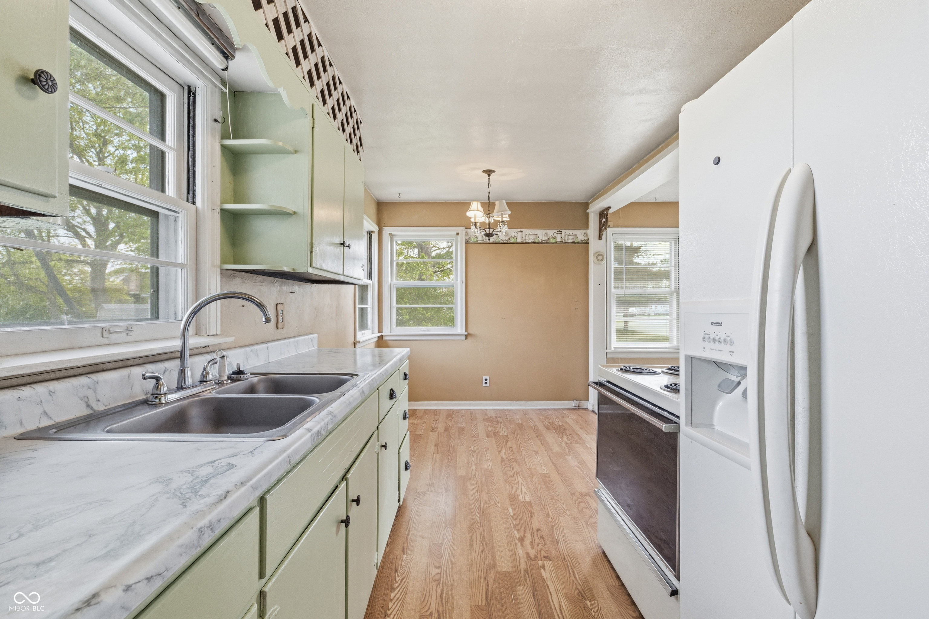 301 South McCarty Street Fortville, IN 46040 - Photo 11 of 21