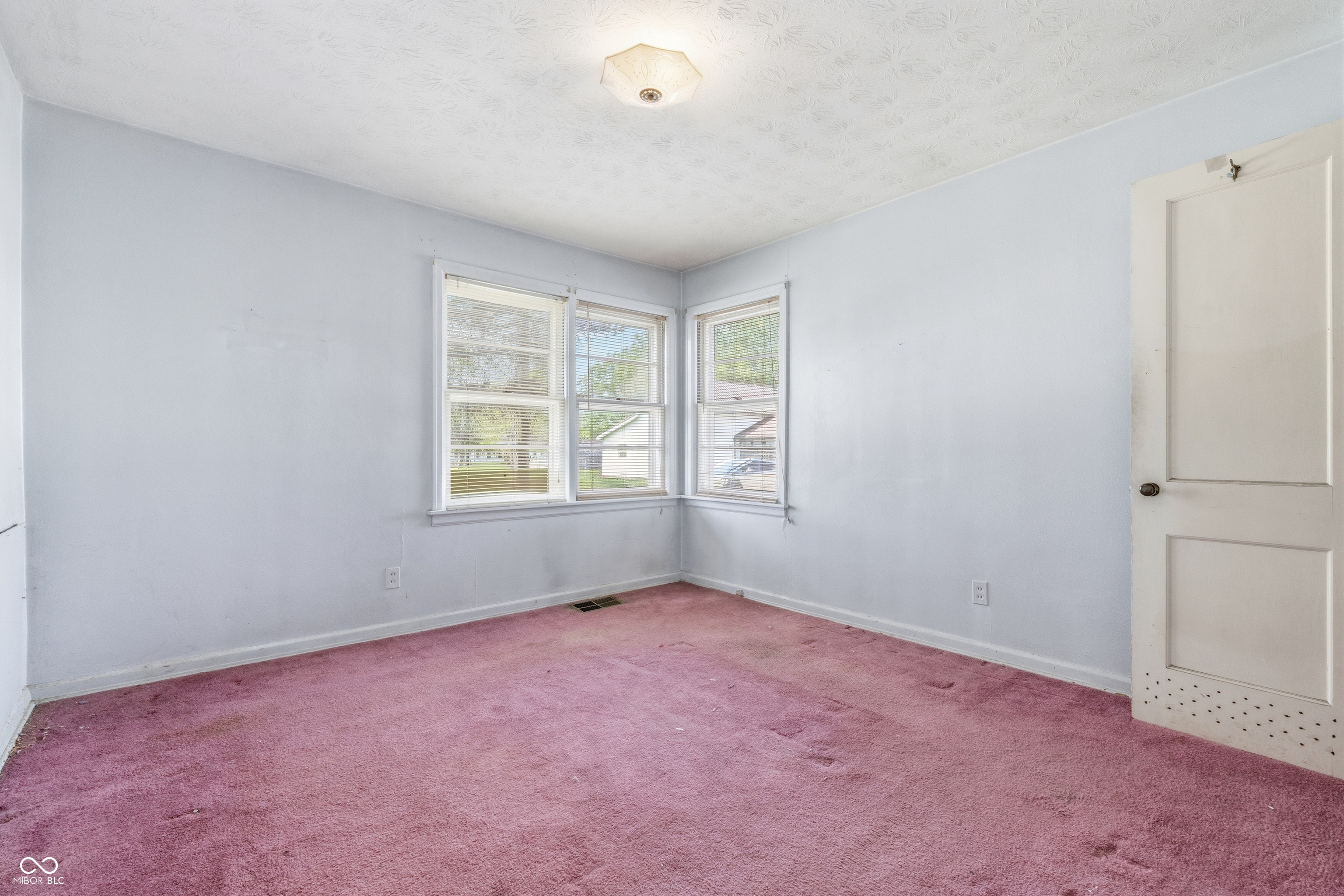 301 South McCarty Street Fortville, IN 46040 - Photo 15 of 21