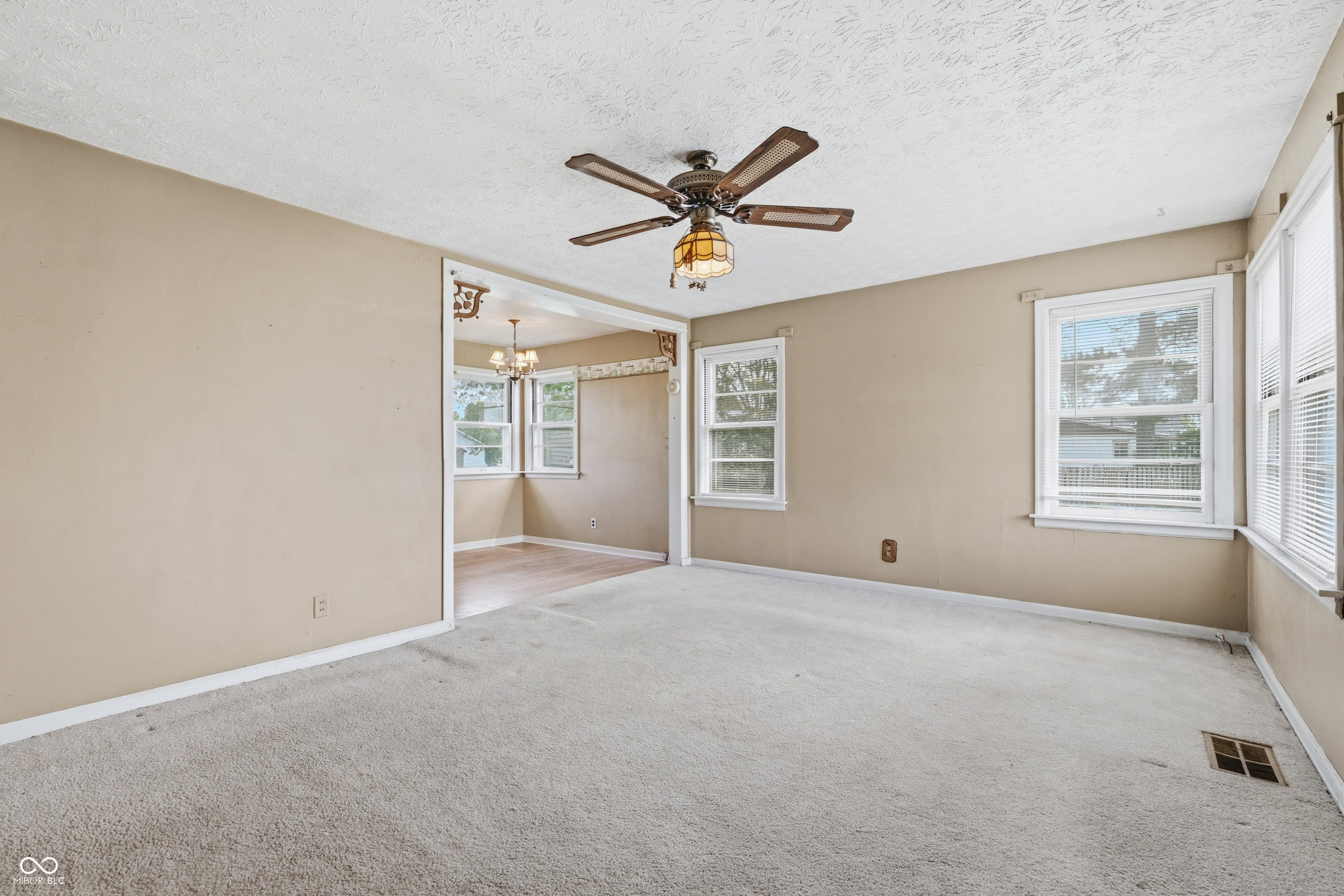 301 South McCarty Street Fortville, IN 46040 - Photo 4 of 21